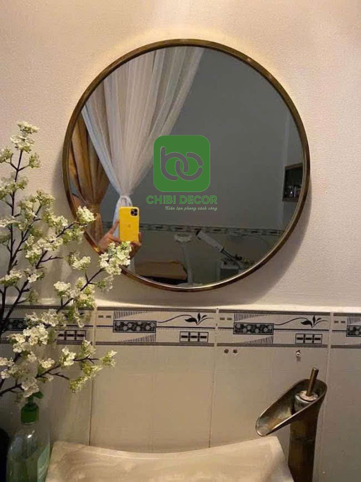 Gương lắp tại khách sạn