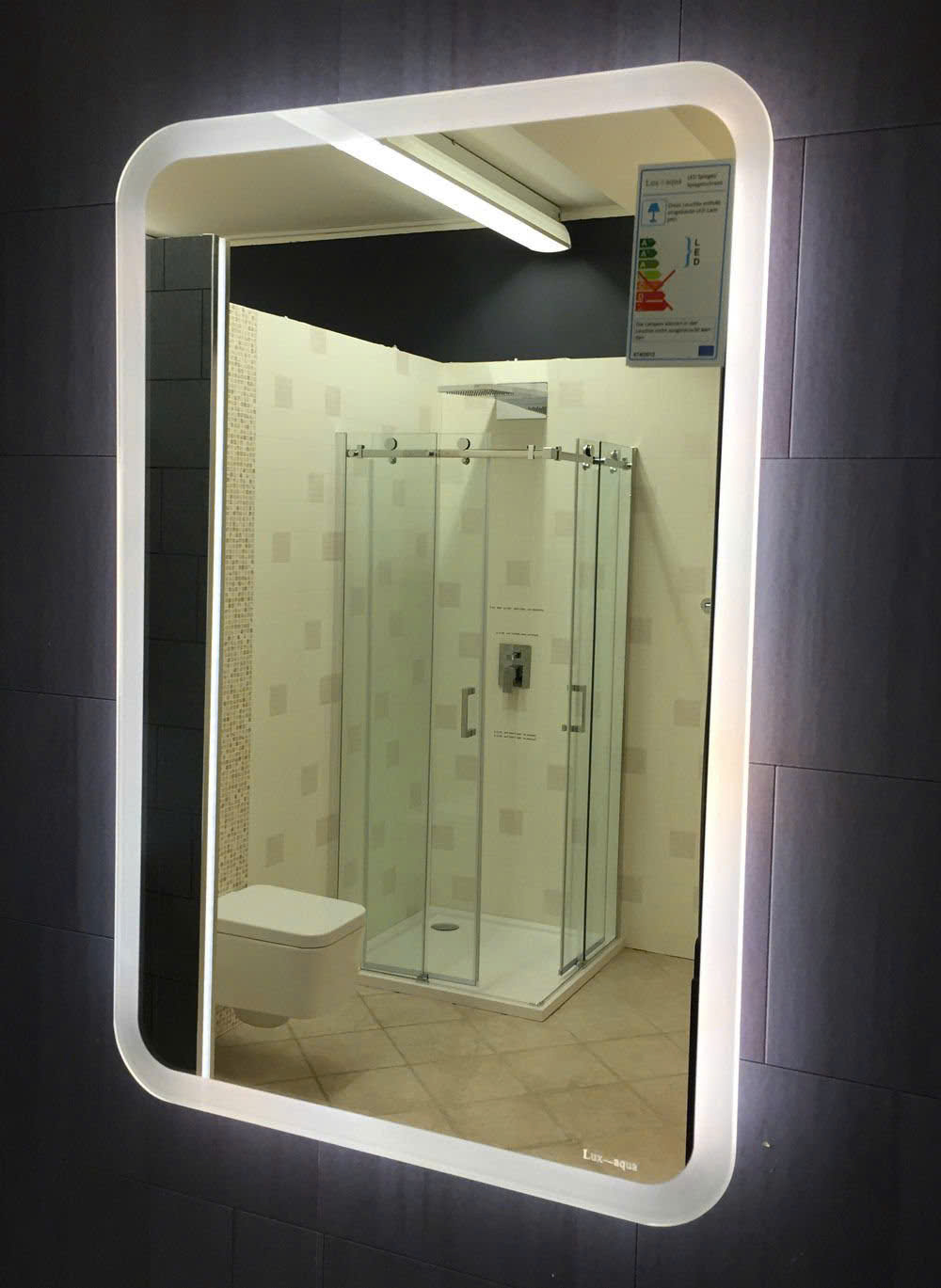 Gương LED phun cát lắp thực tế